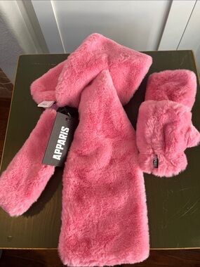 Apparis Kids Pink Faux Fur Scarf,headband  and Mittens Set